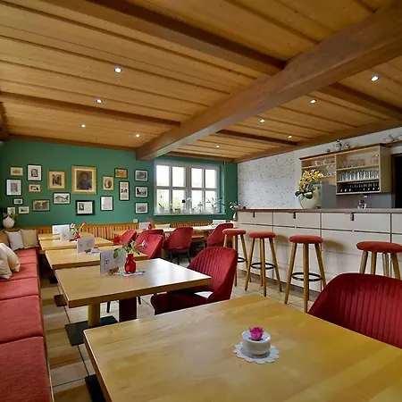 Cafe Und Zum Gruenen Baum Sonneberg