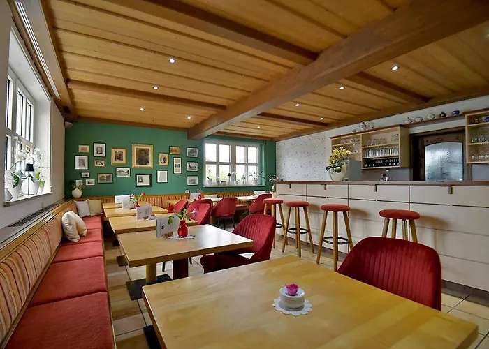 Cafe Und Zum Gruenen Baum Sonneberg